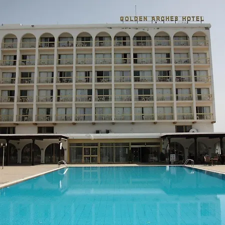 Golden Arches 3* Λεμεσός